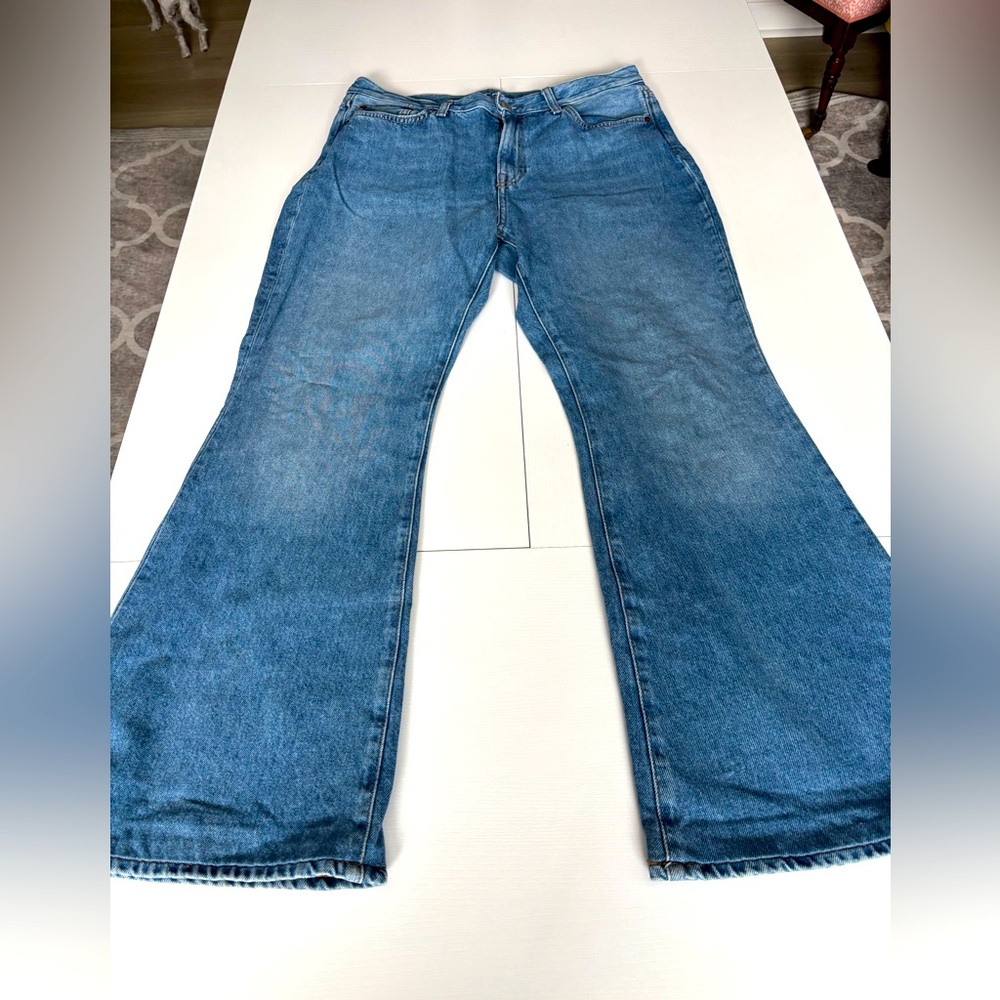 COS Denim Relaxed Boot Cut Jeans Size 31/12